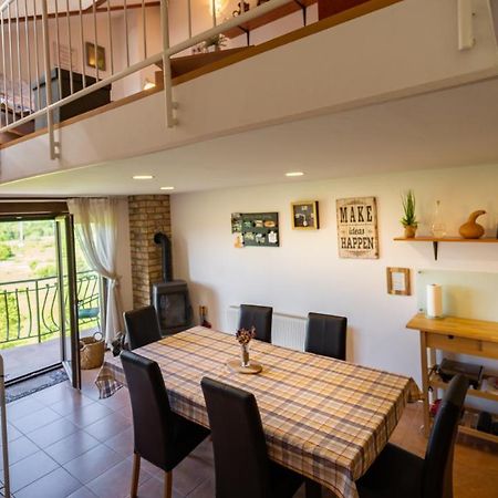 Specious Apartment Manitu In Forest Countryside Fužine Exterior foto