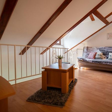 Specious Apartment Manitu In Forest Countryside Fužine Exterior foto