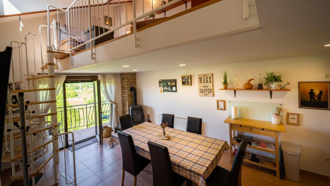 Specious Apartment Manitu In Forest Countryside Fužine Exterior foto