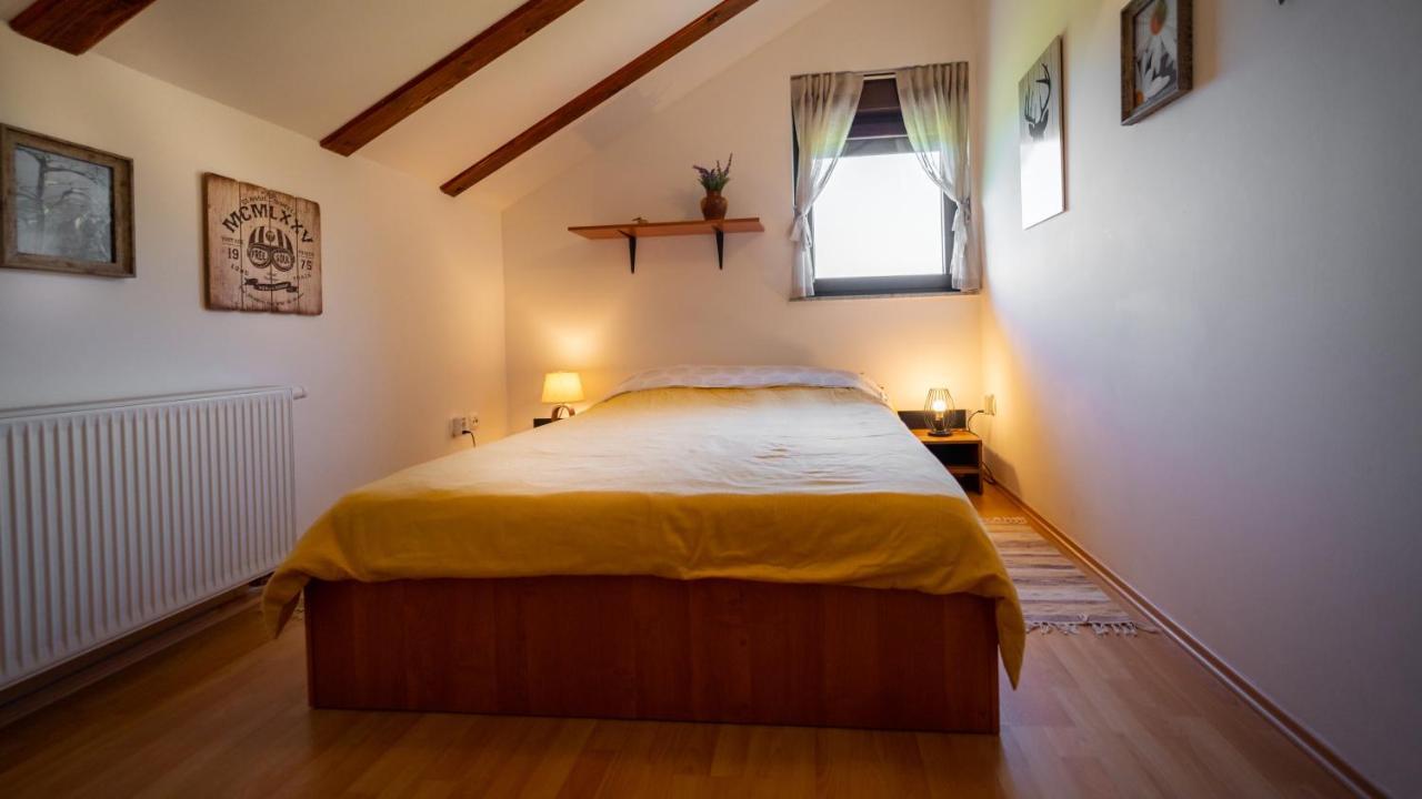 Specious Apartment Manitu In Forest Countryside Fužine Exterior foto